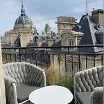 Hotel Grand Saint Michel Paříž