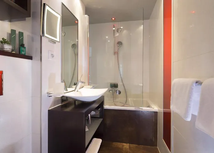 Hotel Grand Saint Michel 4*