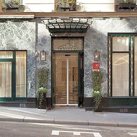 Grand Saint Michel 4* פריז