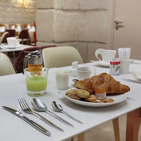Grand Saint Michel Hotel