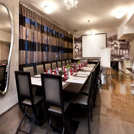 Otel Grand Saint Michel 4*