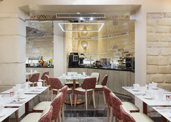 Grand Saint Michel Otel