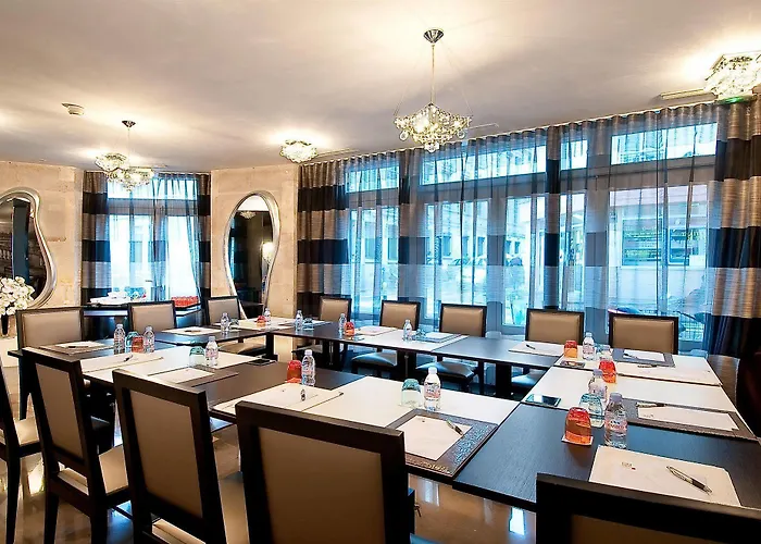 Grand Saint Michel Hotell 4*