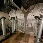 מלון Grand Saint Michel 4*